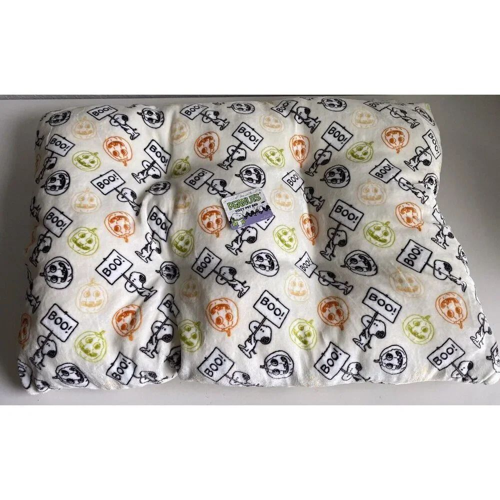 PEANUTS SNOOPY Halloween Dog Cozy Pet BED Super Soft Jack O Lantern BOO 39 X 26”